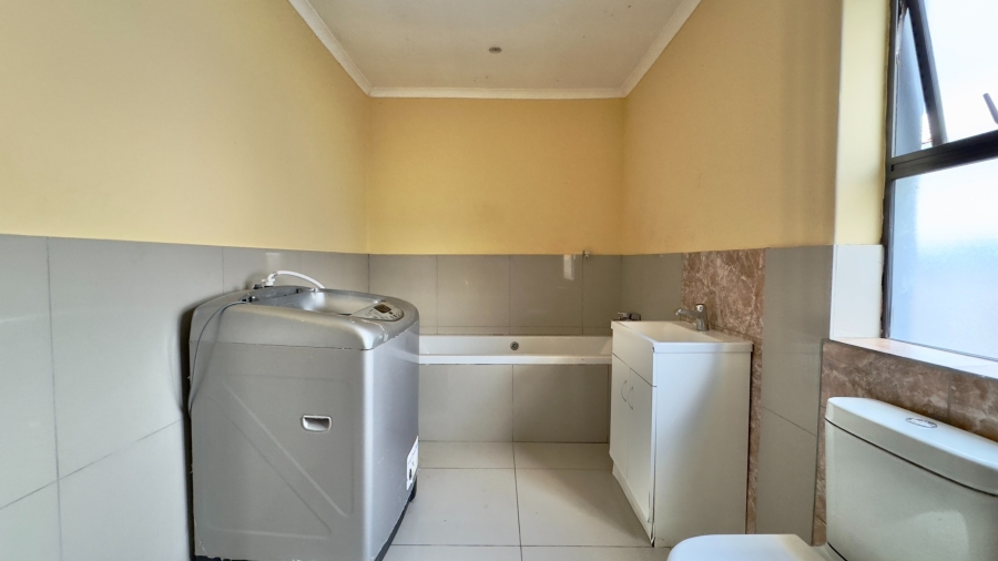 4 Bedroom Property for Sale in Fairview Golf Estate Western Cape